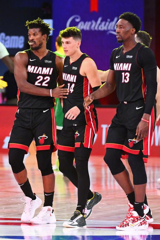 在这次胜利 在这次胜利